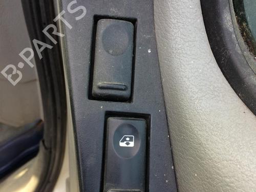Right front window switch RENAULT MASTER II Platform/Chassis (ED/HD/UD) 2.2 dCI 90 7700817337