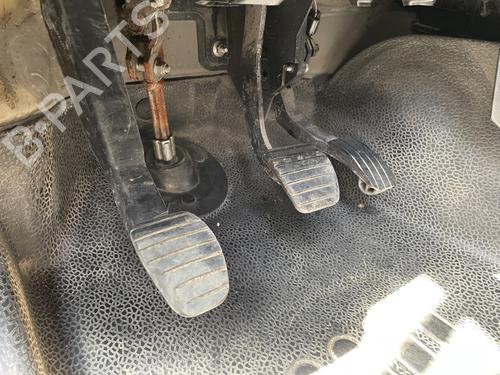Used Pedal Pedal 38238221 38238221