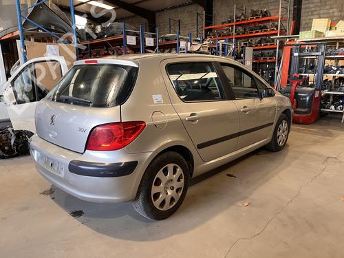 Middle console PEUGEOT 307 (3A/C) 1.4 16V | BP29180547I22 