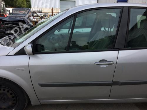 Lève-vitre avant gauche RENAULT SCÉNIC II (JM0/1_) 1.9 dCi (JM14) (131 hp) 28691741