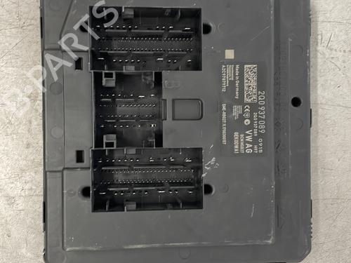 Used Fuse box Fuse box SEAT IBIZA V (KJ1, KJG) 1.0 (75 hp) 33303830 33303830