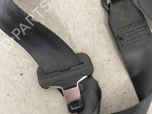 rear-left-seatbelt-dacia-lodgy-js_-2012-31046611 main image