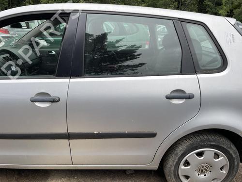 Rudehejsemekanisme venstre bagtil Rudehejsemekanisme venstre bagtil VW POLO IV (9N_, 9A_) 1.2 12V (64 hp) 36315454 36315454