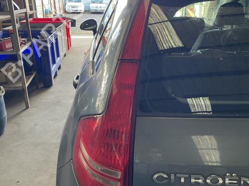 left-taillight-citroen-c4-i-lc_-2004-2005-2006-2007-2008-2009-2010-2011-2012-2013-2014-30815374 main image
