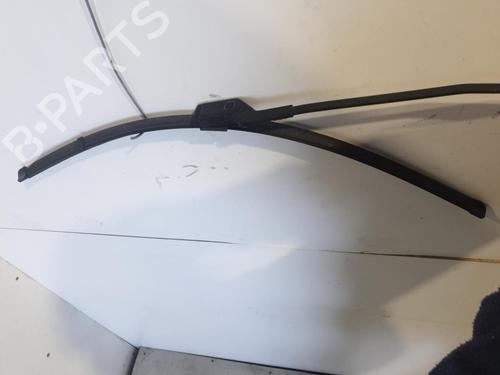 Used Front windshield wiper arm PEUGEOT 208 I (CA_, CC_) 1.6 HDi (92 hp) 26422372