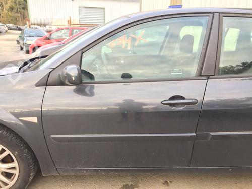 Used Left front door RENAULT MEGANE II Estate (KM0/1_) 1.5 dCi (KM16, KM1E) (106 hp) 30457616