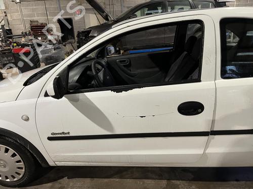 Used Front left window mechanism OPEL CORSA C (X01) 1.2 (F08, F68) (75 hp) 31649431