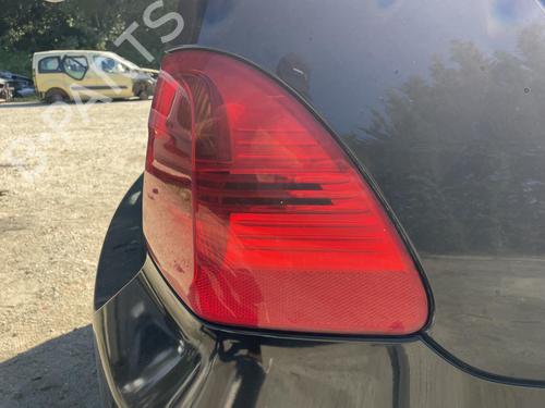 Used Right taillight Right taillight BMW 3 Touring (E91) 318 i (129 hp) 36653661 36653661