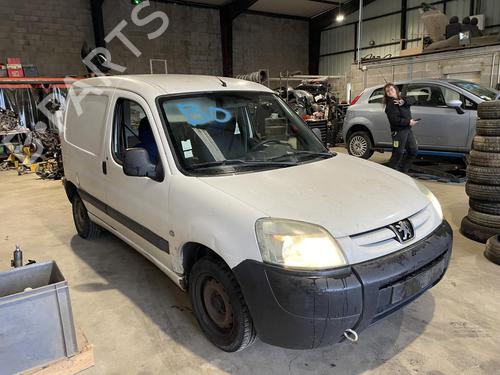 Support PEUGEOT PARTNER Box Body/MPV (5_, G_) 1.9 D | BP26424723C155