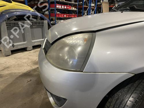 Used Left headlight Left headlight RENAULT CLIO II (BB_, CB_) 1.2 16V (BB05, BB0W, BB11, BB27, BB2T, BB2U, BB2V, CB05,... (75 hp) 32451876 32451876