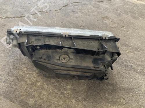 Right headlight CITROËN XANTIA (X1_, X2_) 1.9 Turbo D | BP26422624C29 
