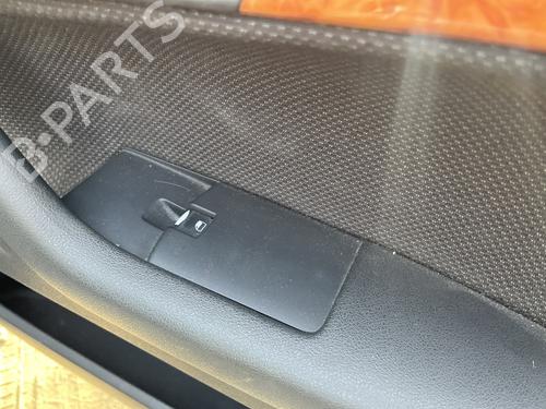 right-front-window-switch-audi-a3-sportback-8pa-2004-2005-2006-2007-2008-2009-2010-2011-2012-2013-2014-2015-36144702 main image