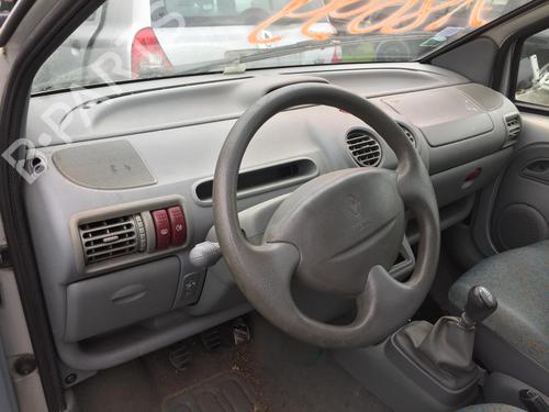 Instrumentbord RENAULT TWINGO I (C06_) 1.2 (C066, C068) (58 hp) 29615589