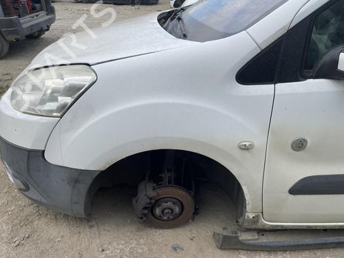 left-front-fenders-peugeot-partner-tepee-2008-38227507 main image