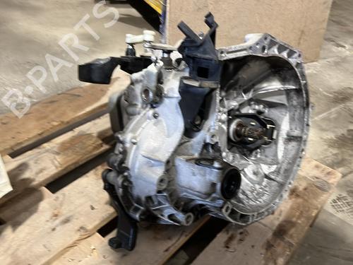 Gearbox CITROËN C4 CACTUS 1.2 VTi 82 | BP32268826M3 - Image 3
