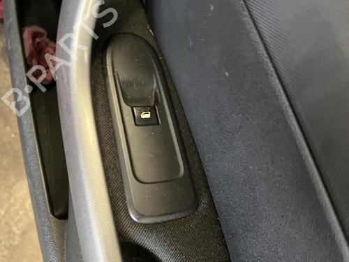 Used Right front window switch PEUGEOT 308 I (4A_, 4C_) 1.6 HDi (109 hp) 33171940