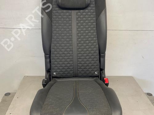 Used Rear seat Rear seat PEUGEOT 5008 II (MC_, MJ_, MR_, M4_) 1.5 BlueHDi 130 (MCYHZJ, MCYHZR, MCYHZX) (131 hp) 39175215 39175215