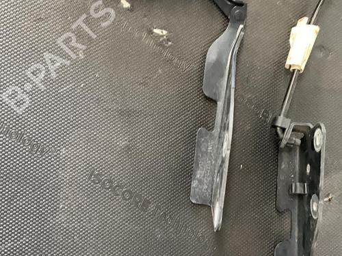 Used Hinge/Door check strap CITROËN C3 Pluriel (HB_) 1.4 HDi (68 hp) 26422609