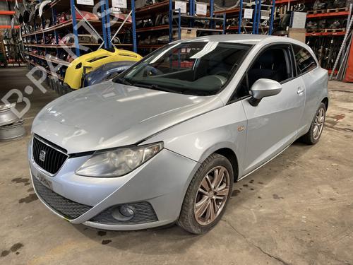 Faro izquierdo SEAT IBIZA IV (6J5, 6P1) 1.6 TDI (105 hp) 32366190