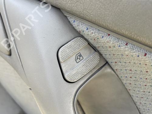 Used Right front window switch Right front window switch VW VENTO (1H2) 1.9 TD (75 hp) 33475094 33475094