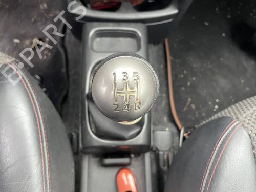 Used Gear lever NISSAN NOTE (E11, NE11) 1.6 (110 hp) 31831503