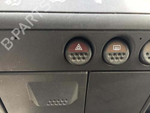 Used Warning switch PEUGEOT 205 II (20A/C) 1.4 (68 hp) 29611908