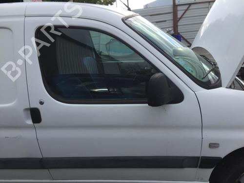 Used Front right lock PEUGEOT PARTNER Box Body/MPV (5_, G_) 1.9 D (69 hp) 29567263