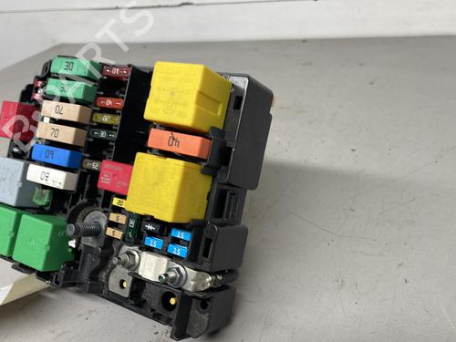 Fuse box CITROËN C4 CACTUS 1.6 BlueHDi 100 | BP30083081E1