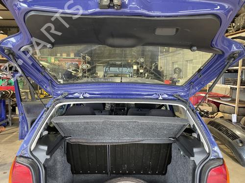 Plage arrière VW POLO III (6N1) 55 1.3 (55 hp) 31883315