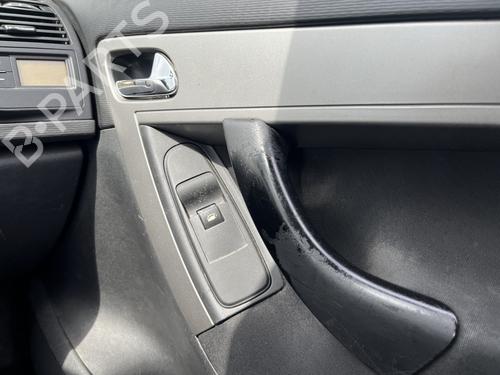 Used Right front window switch Right front window switch 36653237 36653237