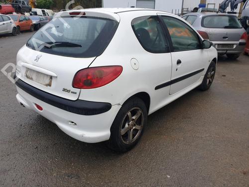 Fuse box PEUGEOT 206 Hatchback (2A/C) 1.4 HDi eco 70 | BP26422123E1 