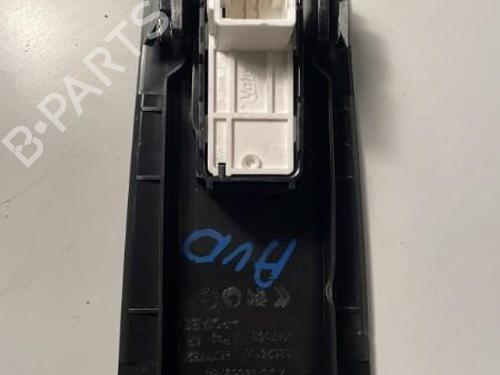 Used Right front window switch Right front window switch PEUGEOT 308 II (LB_, LP_, LW_, LH_, L3_) 1.6 BlueHDi 120 (120 hp) 26427445 26427445