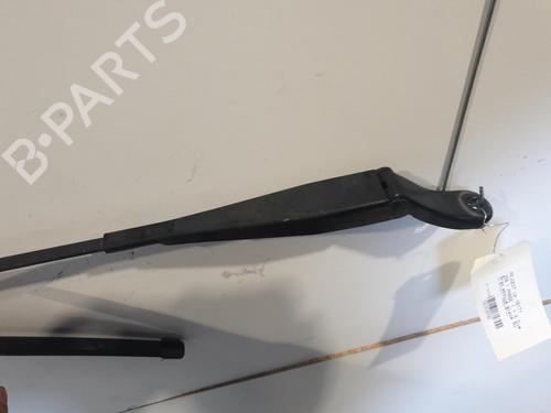 Used Front windshield wiper arm Front windshield wiper arm 26422372 26422372