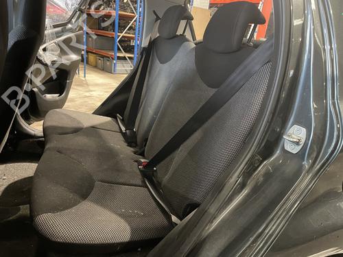 Used Rear left seatbelt Rear left seatbelt TOYOTA AYGO (_B1_) 1.0 (KGB10_, KGB10R) (68 hp) 31624521 31624521