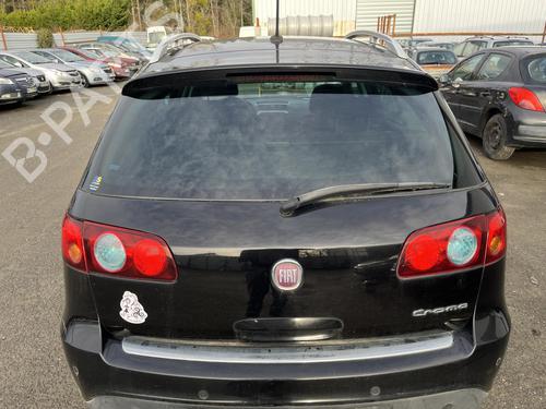 Troisième feu stop FIAT CROMA (194_) 1.9 D Multijet (194AXB1B) (120 hp) 31904436