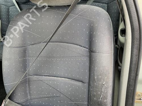 Used Seat buckle RENAULT CLIO II (BB_, CB_) 1.5 dCi (B/CB07) (65 hp) 30181208