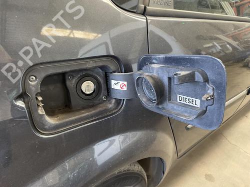 fuel-flap-renault-scenic-ii-jm01_-2003-2004-2005-2006-2007-2008-2009-2010-36897118 main image