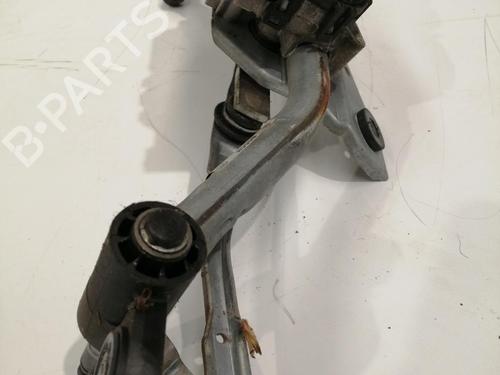 Used Front wiper motor RENAULT TWINGO II (CN0_) 1.5 dCi (CN0E) (64 hp) 26422721