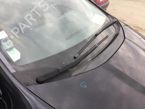 Used Front windshield wiper arm HONDA CIVIC VIII Hatchback (FN, FK) 2.2 CTDi (FK3) (140 hp) 30298103