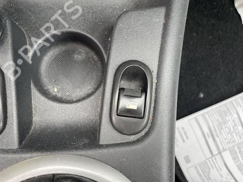 Used Right front window switch Right front window switch 38490579 38490579