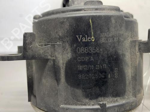 Used Left front fog light Left front fog light 26426613 26426613