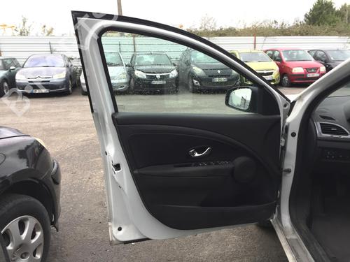 Front left lock RENAULT MEGANE III Hatchback (BZ0/1_, B3_) 1.2 TCe (BZ2B, BZ11) | BP30204007C98