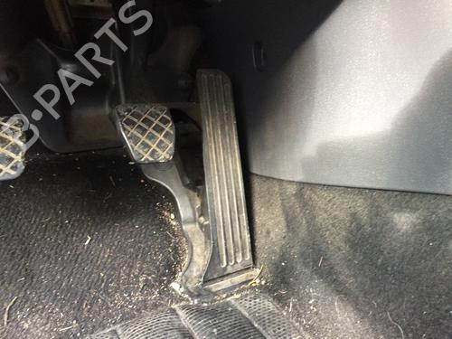 Pedal VW GOLF V (1K1) 1.9 TDI (105 hp) 31354623