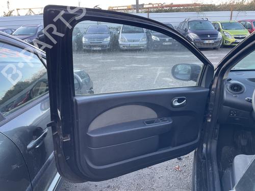 left-front-window-switch-renault-twingo-ii-cn0_-2007-30615037 main image