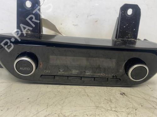 climate-control-toyota-aygo-x-_b7_-2022-26427059 main image