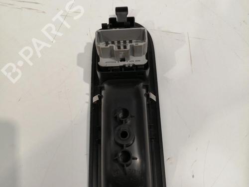 switch-renault-twingo-ii-cn0_-2007-26422724 main image