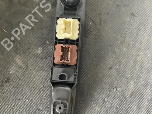 Used Switch Switch RENAULT ZOE (BFM_) ZOE (88 hp) 26427843 26427843