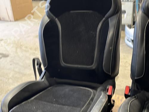 Seats set RENAULT MEGANE IV Hatchback (B9A/M/N_) 1.5 dCi 110 (B9A3) | BP32981327C78 - Image 2