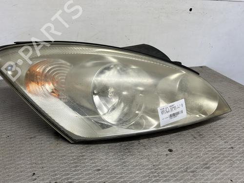 Used Right headlight KIA CEE'D Hatchback (ED) 1.6 CRDi 90 (90 hp) 33041270