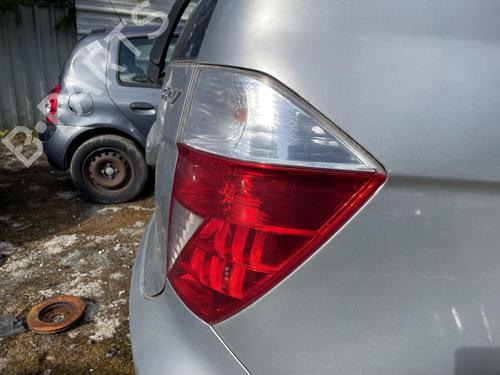 right-taillight-honda-fr-v-be-2004-36954237 main image